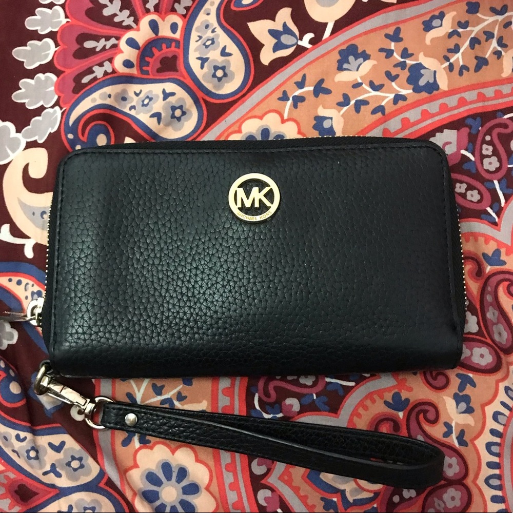 MIchael Kors Wristlet Wallet